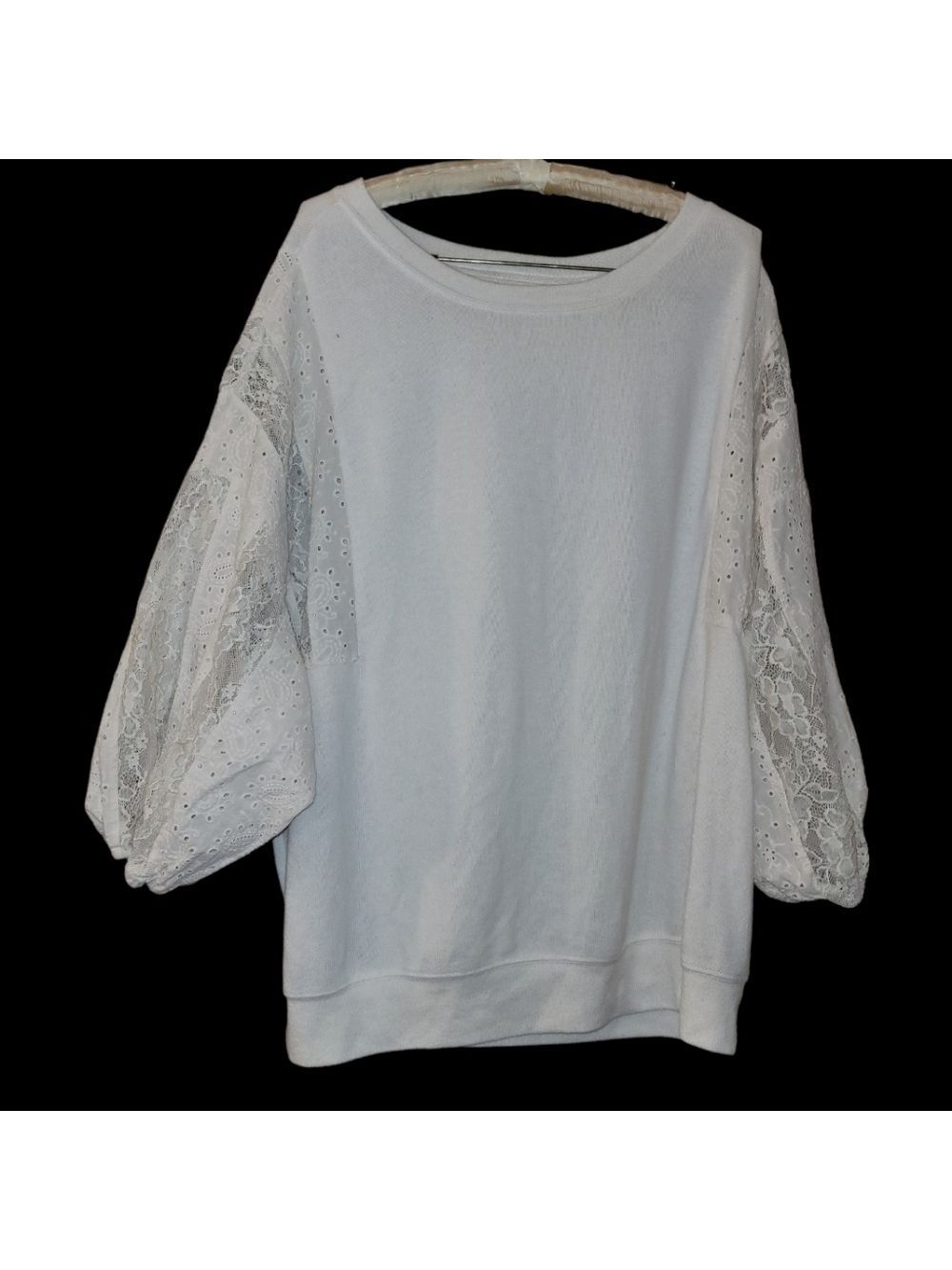 Torrid 2 Super Soft Sweatshirt Lace Sleeves Boho Feminine Fairy 2X